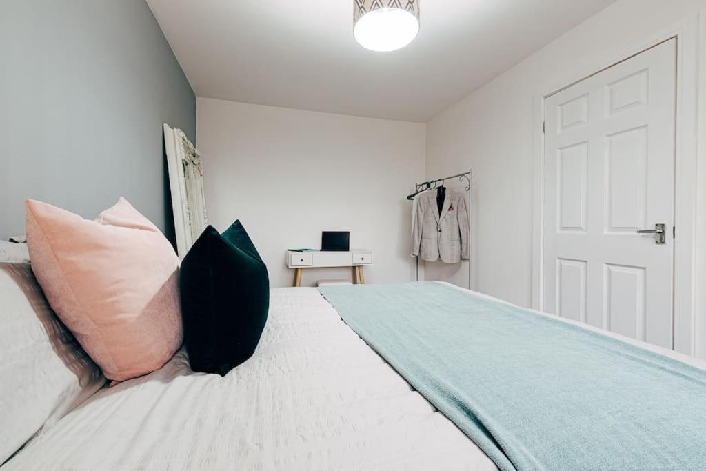 Park & Relax In 1Bd Central Liverpool Home Exterior foto